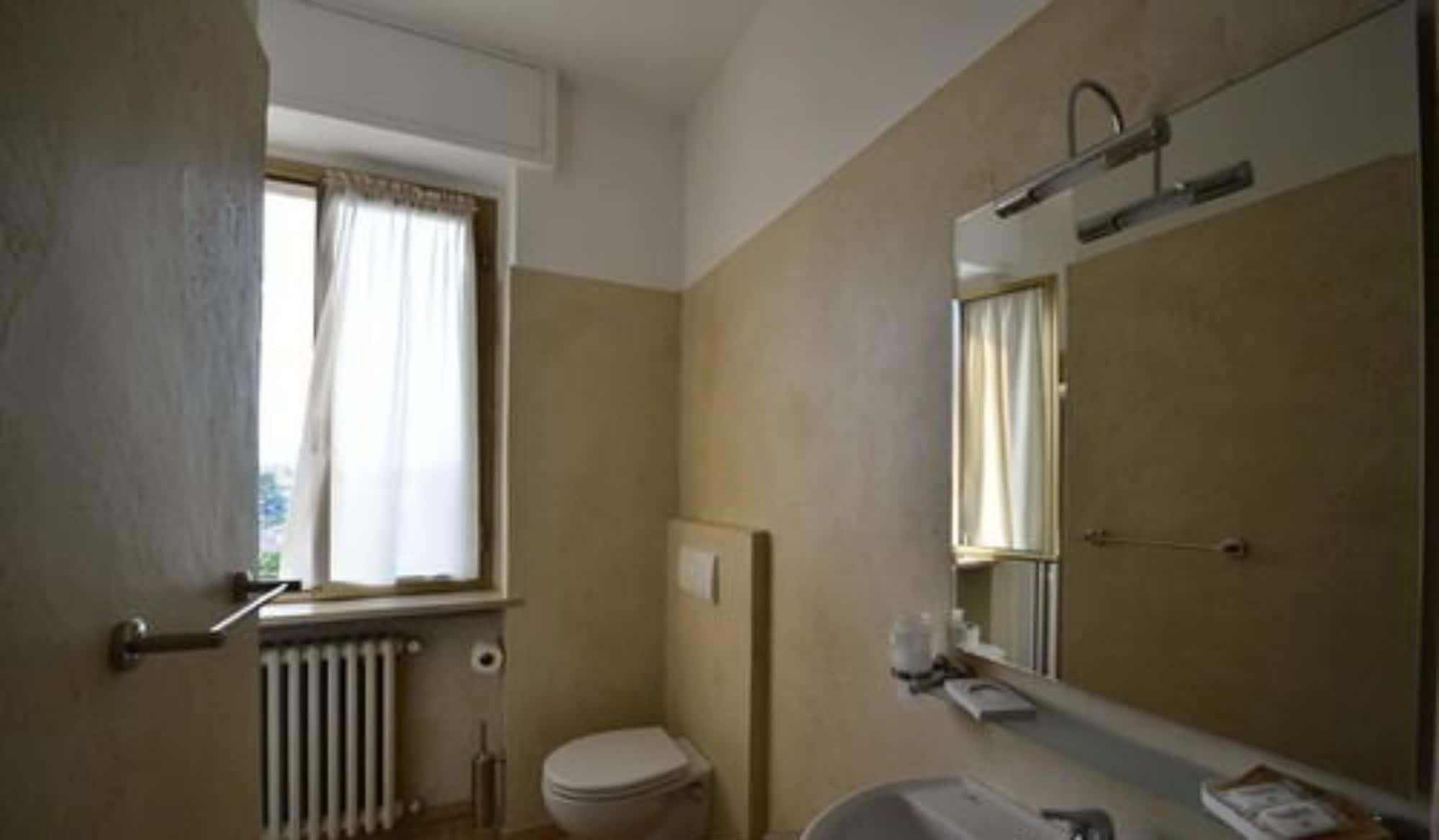 Hotel Bella Peschiera Peschiera del Garda Eksteriør bilde