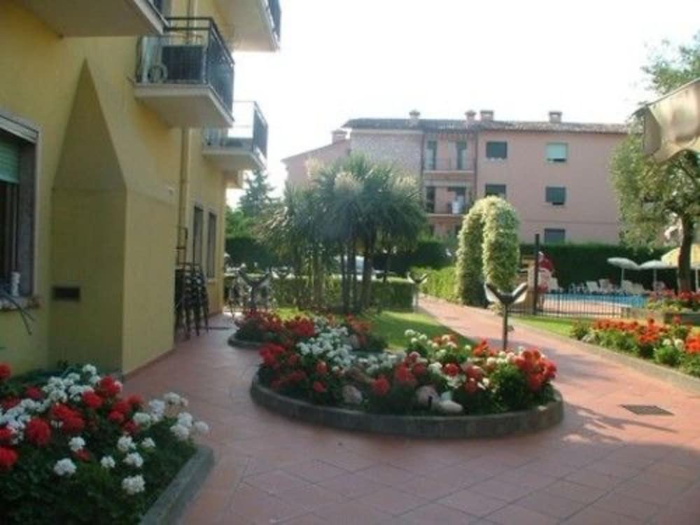 Hotel Bella Peschiera Peschiera del Garda Eksteriør bilde