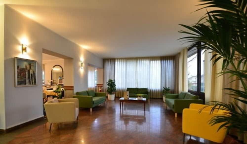 Hotel Bella Peschiera Peschiera del Garda Eksteriør bilde
