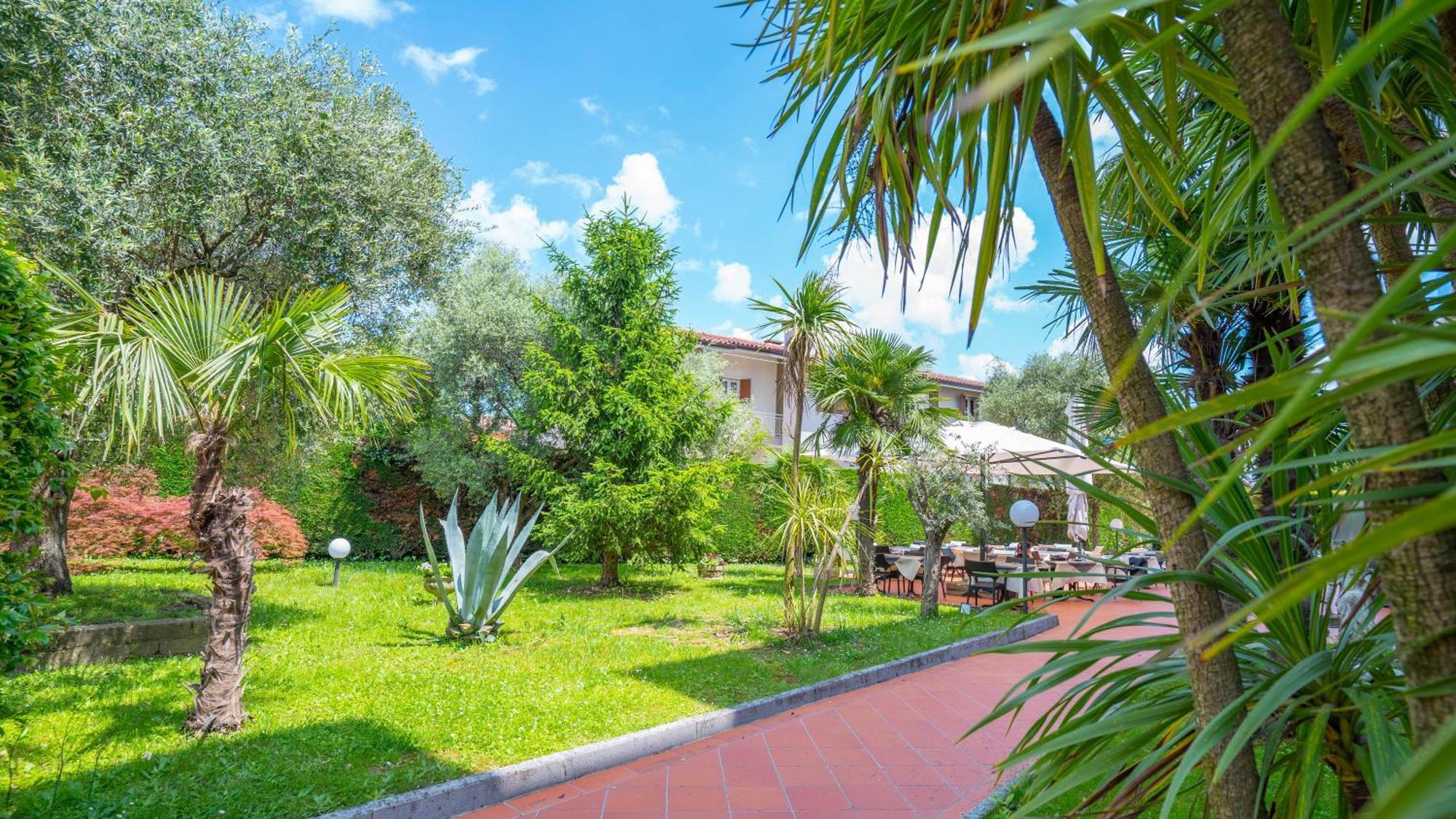 Hotel Bella Peschiera Peschiera del Garda Eksteriør bilde